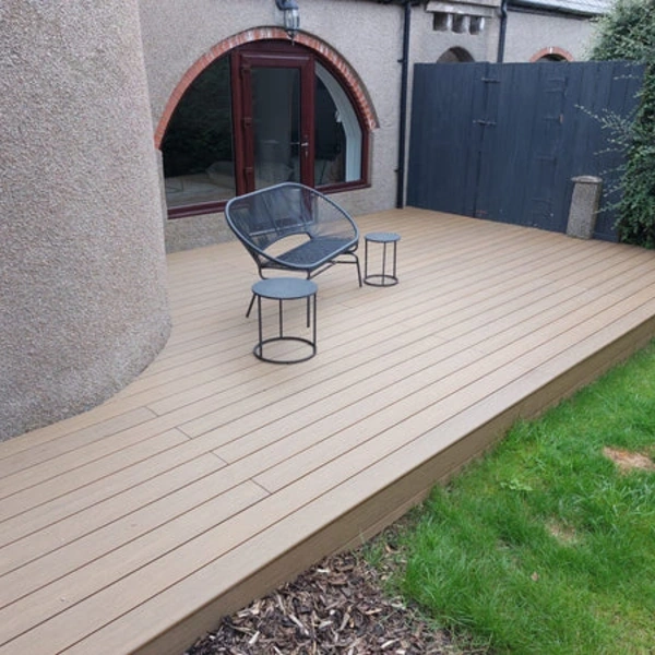 Deck flooring for Dubai outdoor spaces
