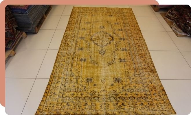 Authentic vintage rugs Dubai