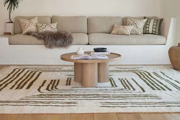 Large custom floor rugs Dubai